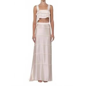 NEW NONCHALANT LABEL cal crop top in white